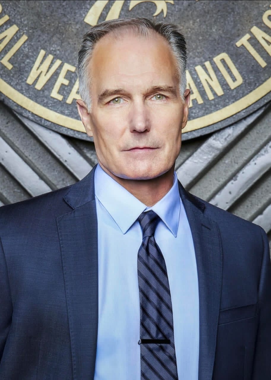 Commander Robert Hicks